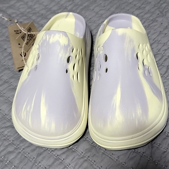 STEVE Madden Cool Planet platform clogs - Picture 1 of 9